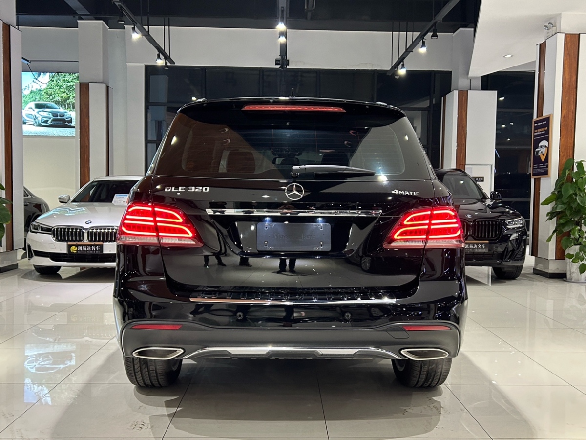 奔馳 奔馳GLE  2019款 GLE 320 4MATIC 豪華型臻藏版圖片