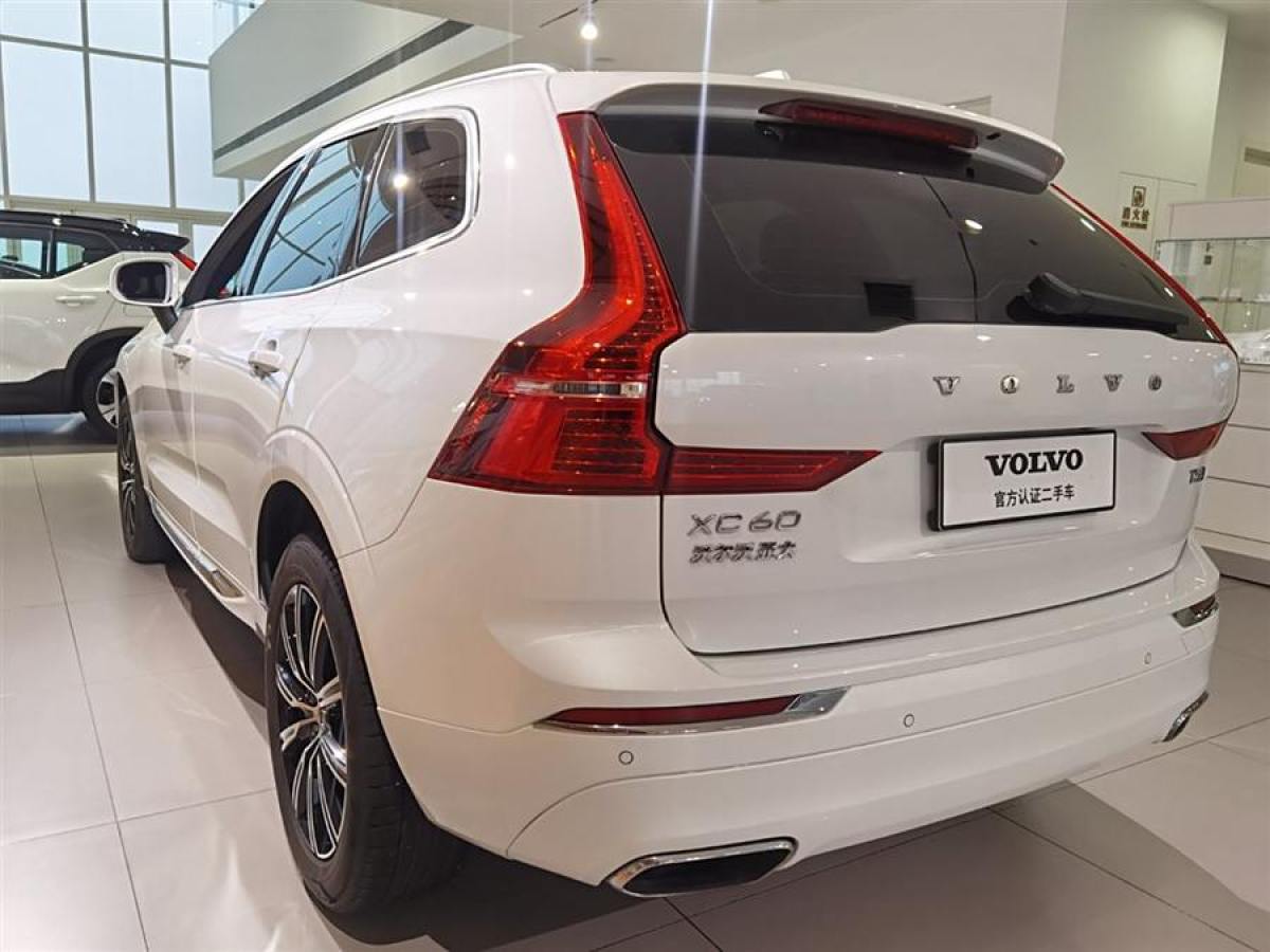 沃爾沃 XC60  2020款 T5 四驅(qū)智遠(yuǎn)豪華版圖片