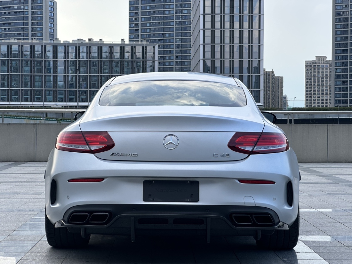 2018年06月奔馳 奔馳C級(jí)AMG  2016款 AMG C 63 Coupe