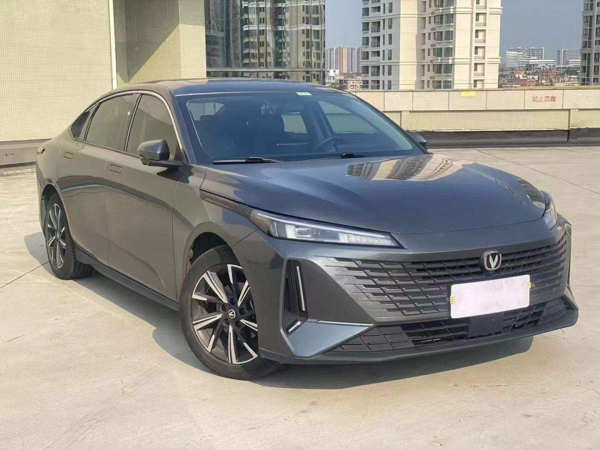 長(zhǎng)安 UNI-T  2023款 1.5T 卓越型圖片
