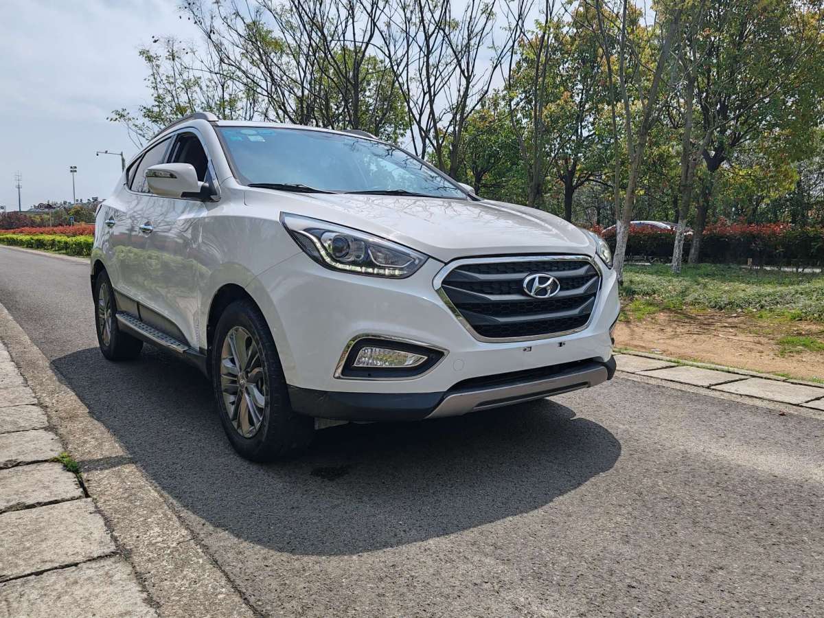 Modern ix352015 2.0L automatic 4WD intelligent National IV图片