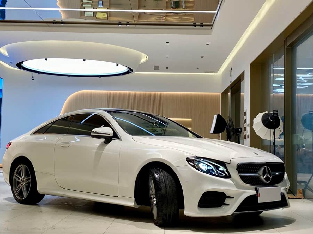 奔馳 奔馳E級  2018款 E 200 4MATIC 轎跑車圖片