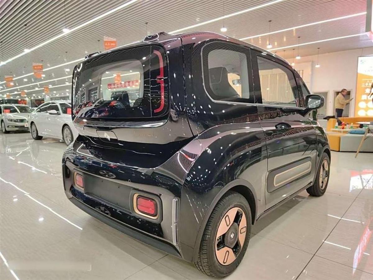 寶駿 寶駿KiWi EV  2021款 設(shè)計師 三元鋰圖片