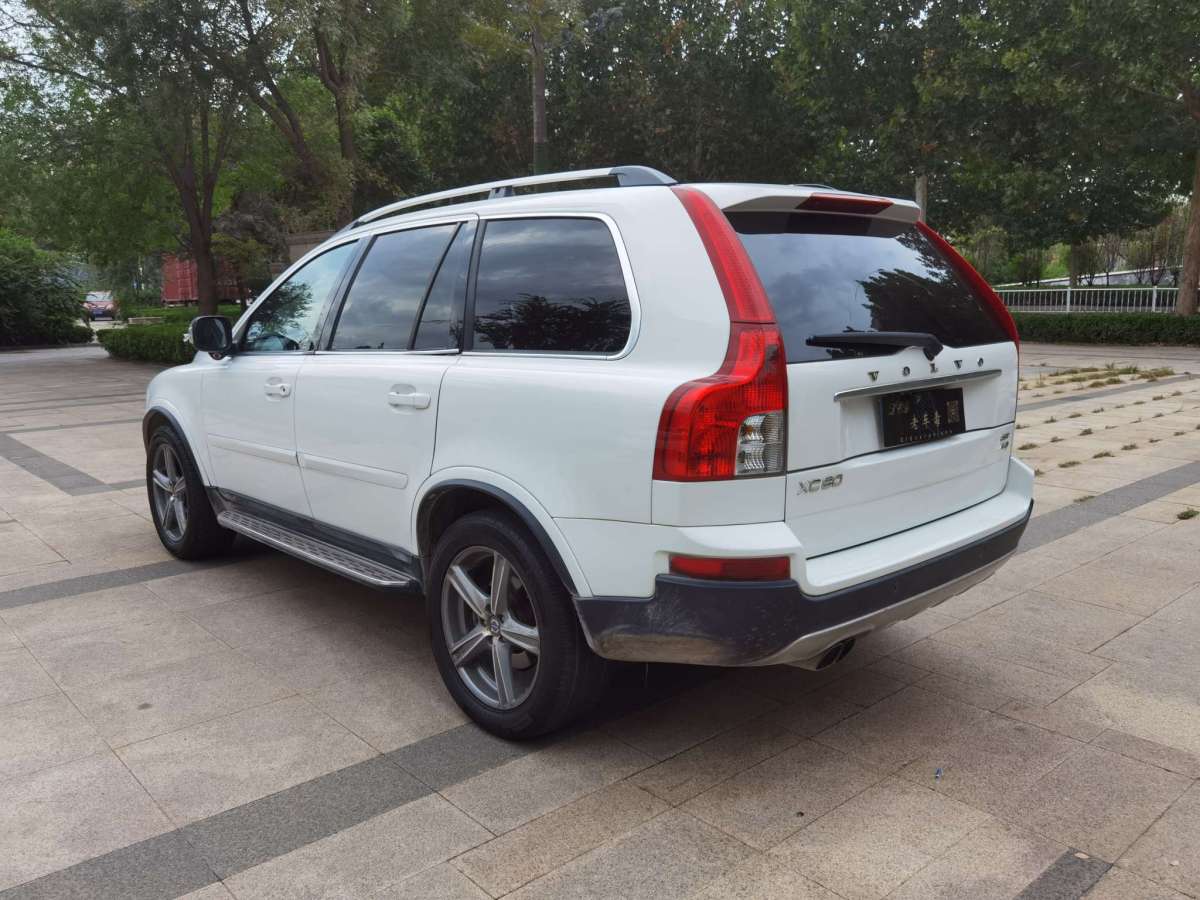 沃爾沃 XC90  2010款 2.5T AWD運(yùn)動(dòng)版圖片