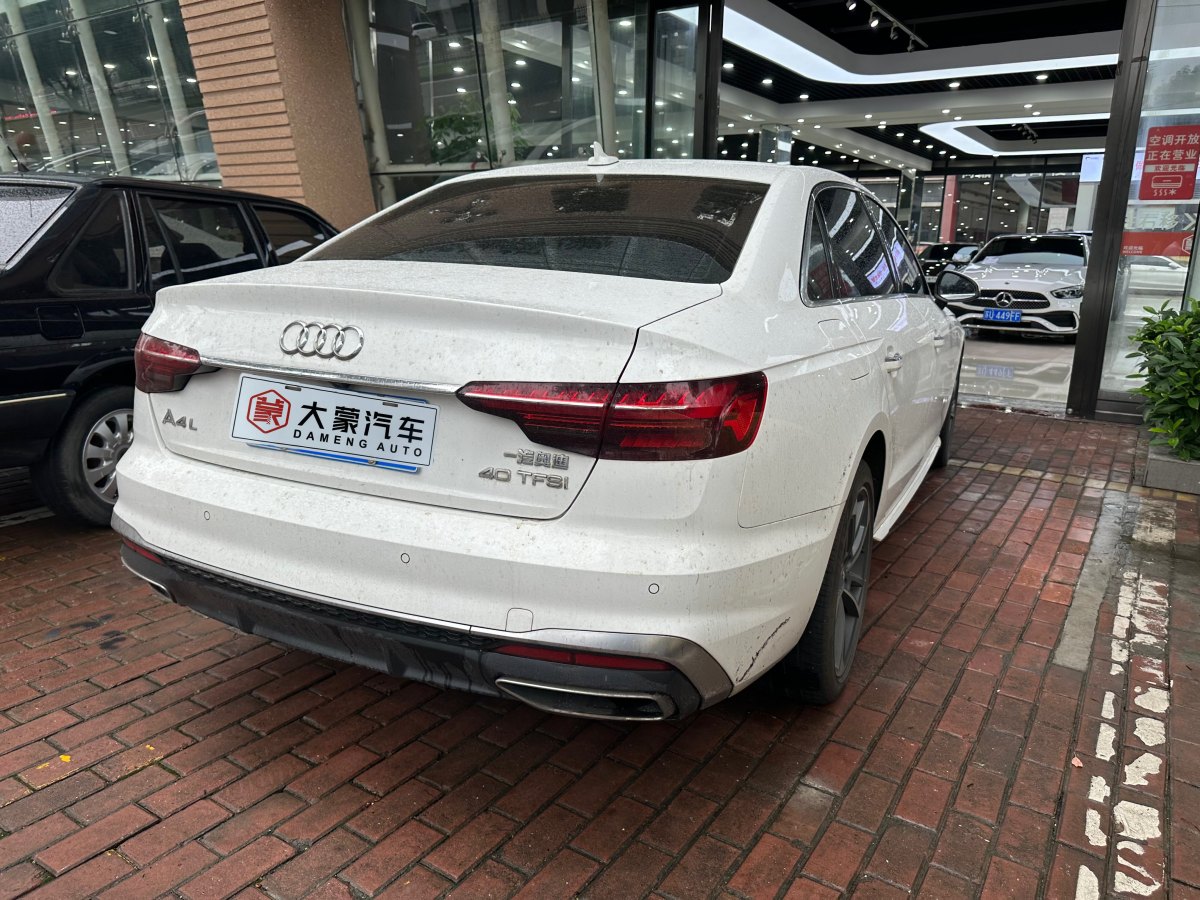 奧迪 奧迪A4L  2022款 40 TFSI 時尚動感型圖片