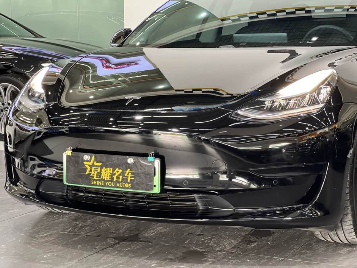 特斯拉 Model 3  2020款 改款 標(biāo)準(zhǔn)續(xù)航后驅(qū)升級(jí)版圖片