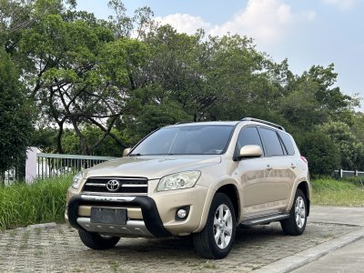 2011年8月 丰田 RAV4荣放 2.4L 自动四驱至臻导航版图片