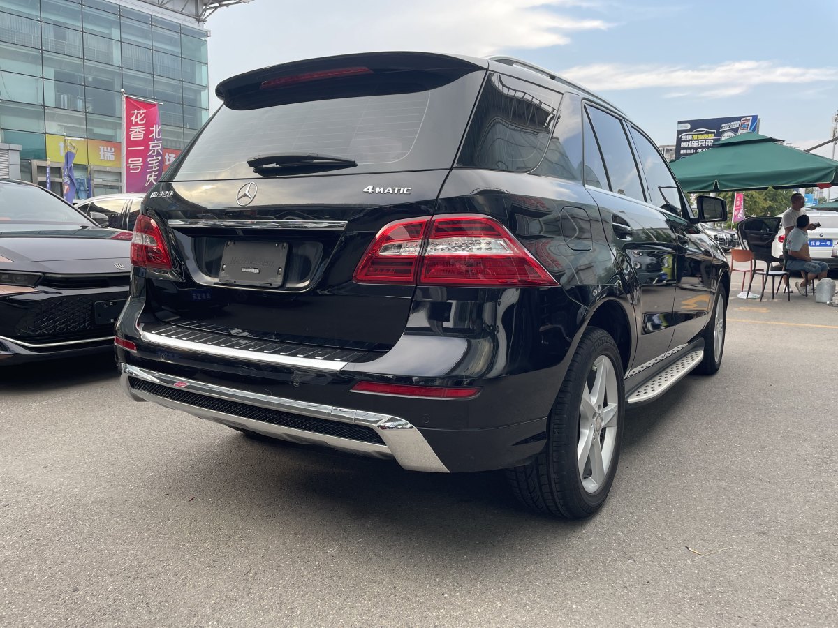 2014年5月奔馳 奔馳M級  2014款 ML 320 4MATIC