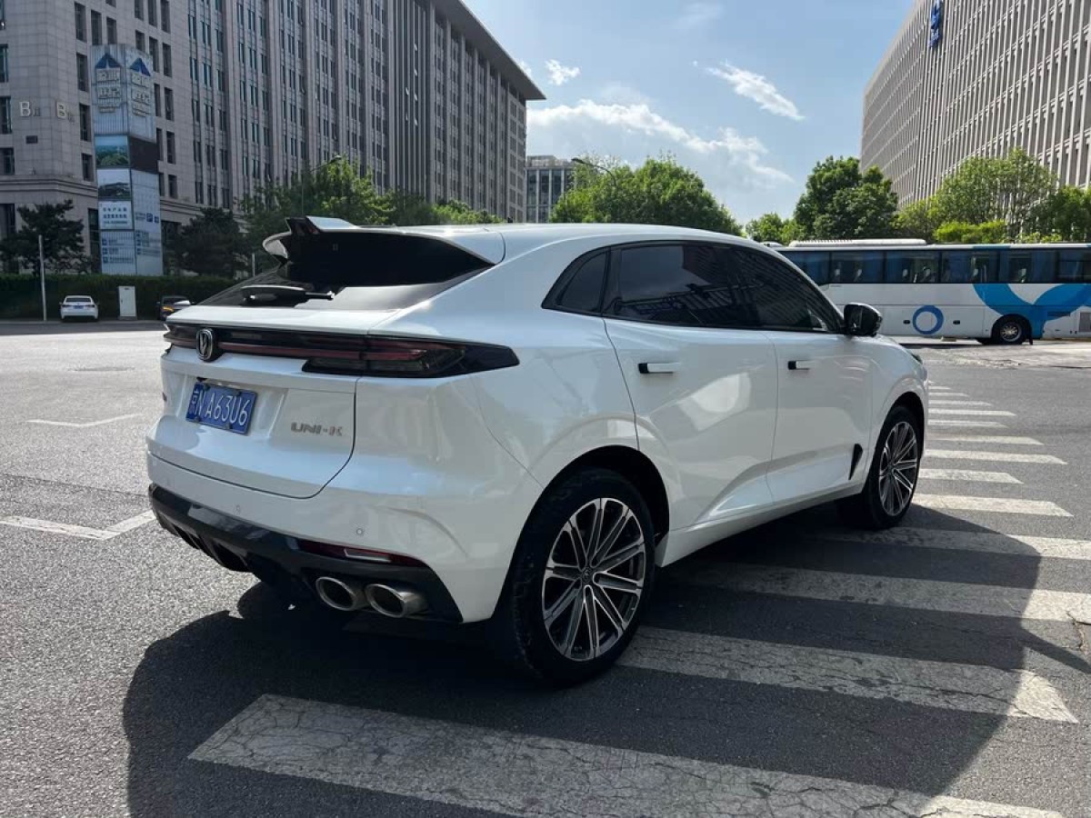 長(zhǎng)安 長(zhǎng)安UNI-K  2021款 2.0T 尊貴型圖片