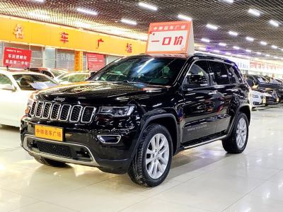 2017年9月 Jeep 大切諾基(進(jìn)口) 3.0L 舒享導(dǎo)航版圖片