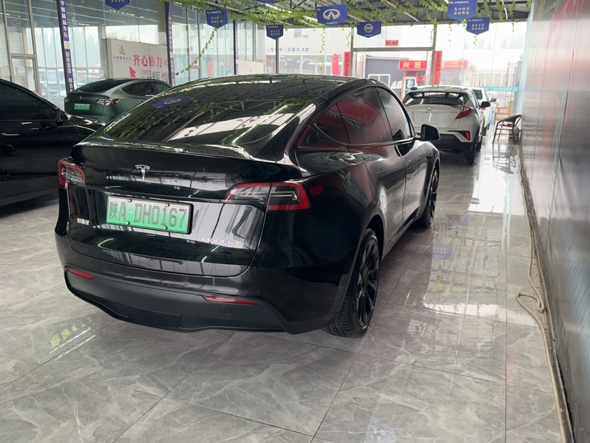 特斯拉 Model 3  2021款 標(biāo)準(zhǔn)續(xù)航后驅(qū)版圖片