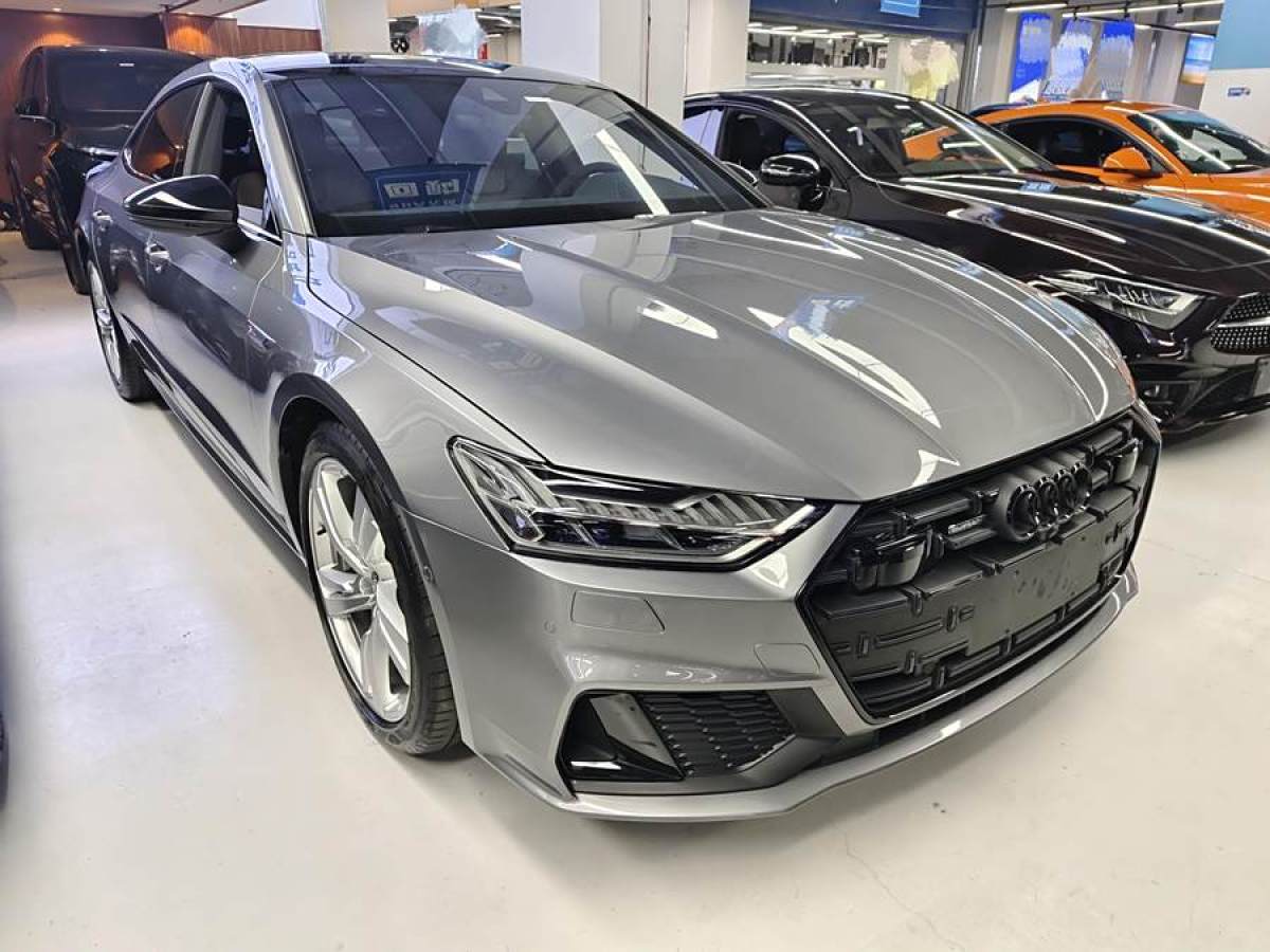 奧迪 奧迪A7L  2022款 45 TFSI quattro S-line 圣騎士圖片