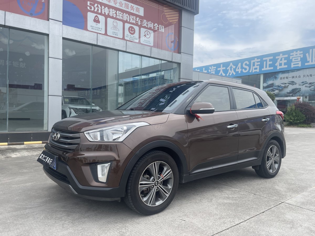 現(xiàn)代 ix25  2015款 1.6L 自動兩驅尊貴型DLX圖片