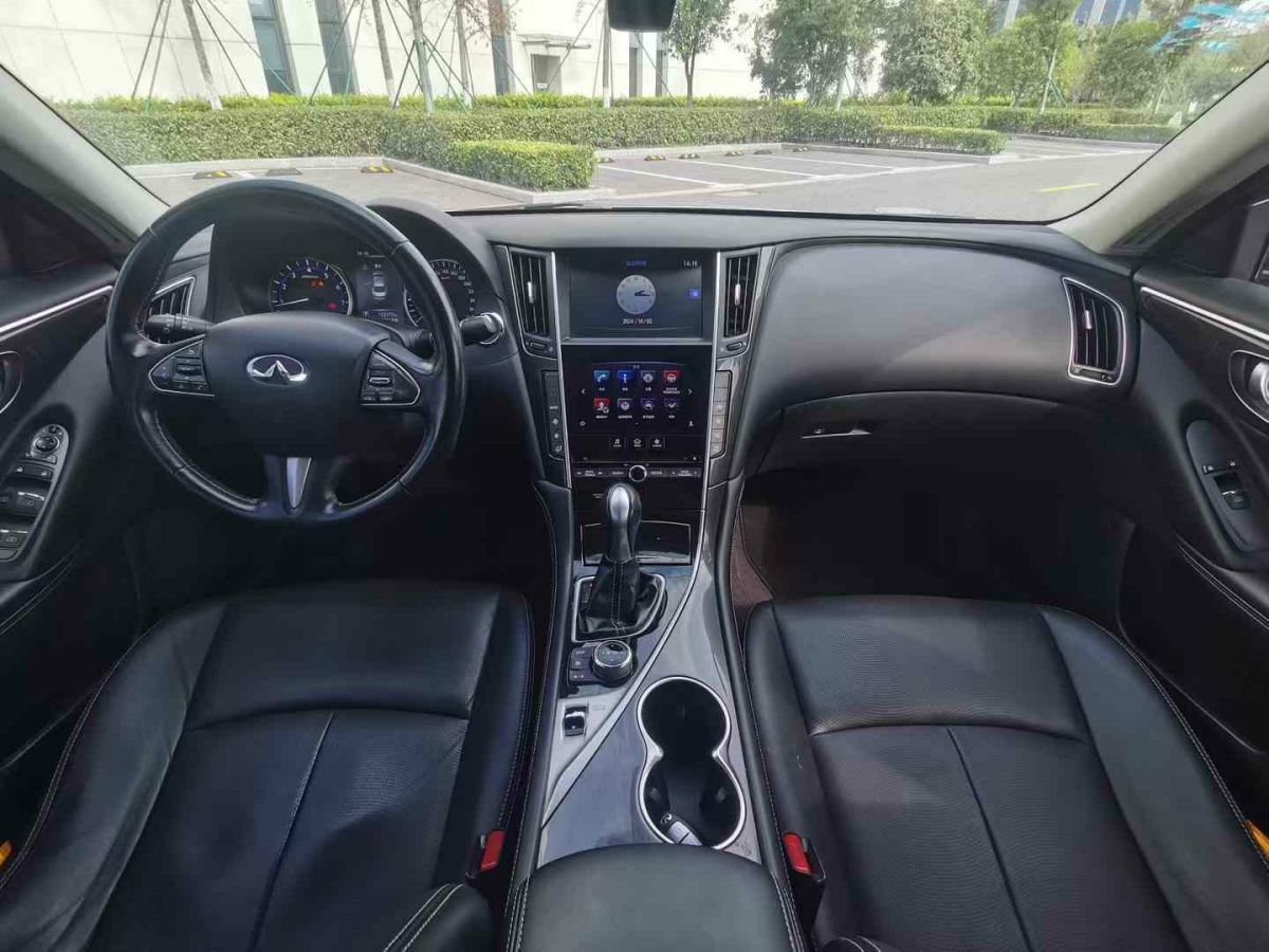 英菲尼迪 Q50L  2015款 2.0T 悅享版圖片