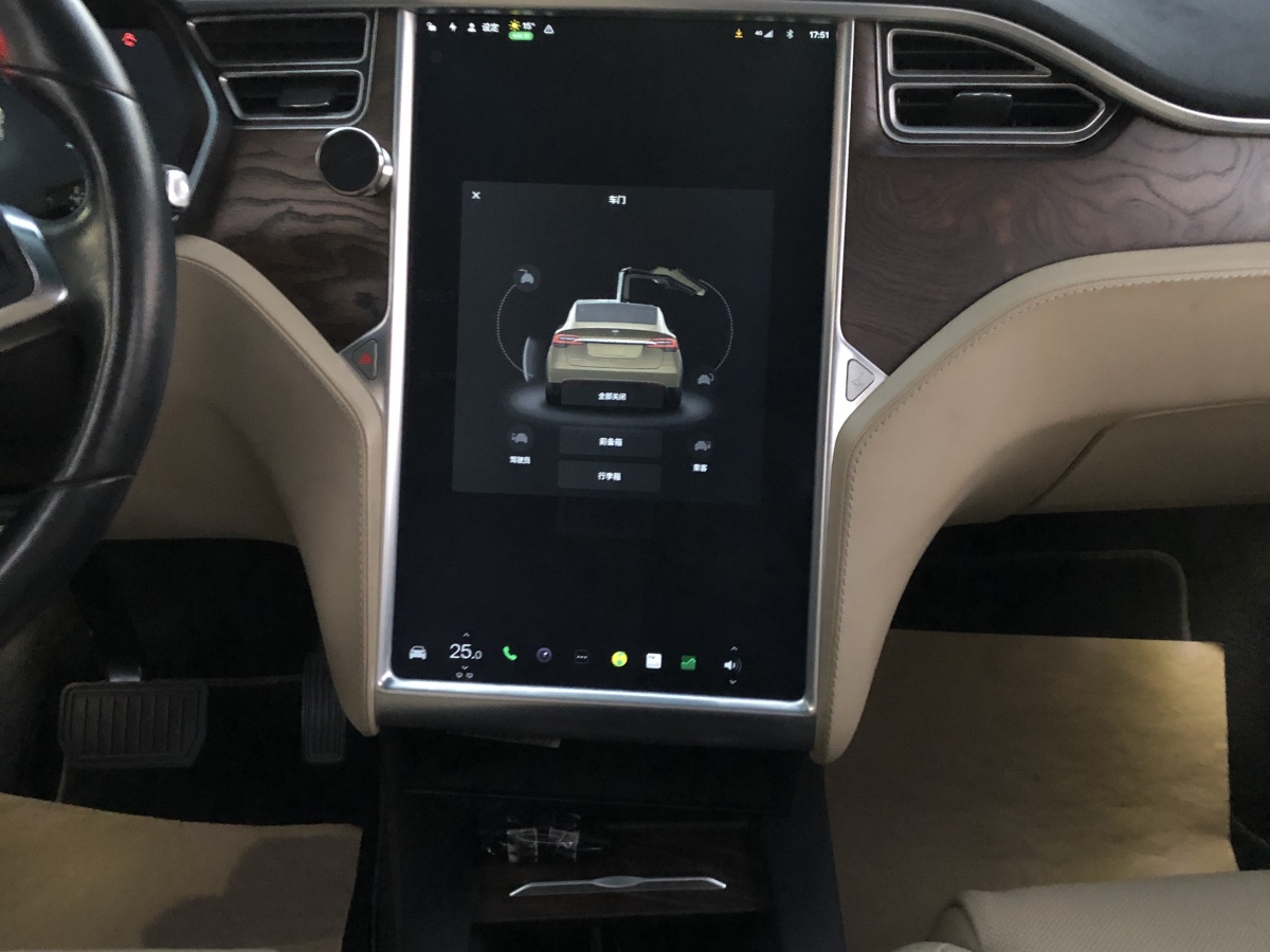 特斯拉 Model X  2016款 Model X 90D圖片