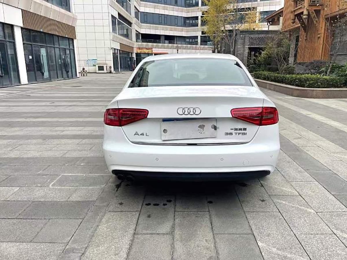 奧迪 奧迪A4L  2015款 35 TFSI 自動標準型圖片