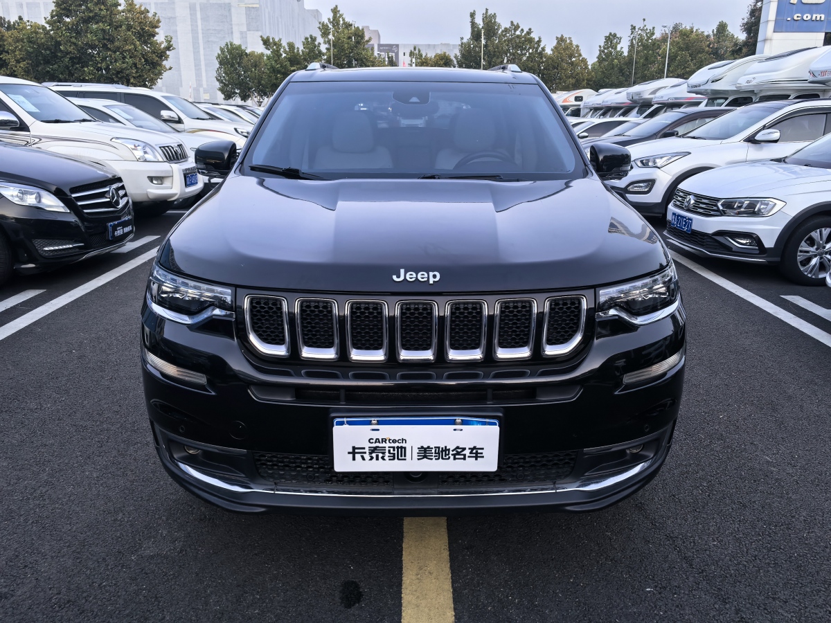 Jeep 大指揮官  2018款 2.0T 四驅(qū)臻享版 國VI圖片