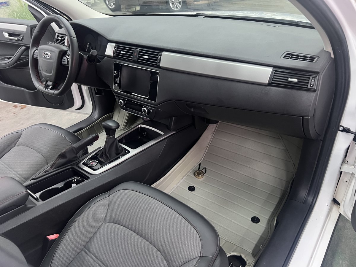 觀致 觀致3  2015款 都市SUV 1.6T 自動(dòng)型動(dòng)派增強(qiáng)型圖片
