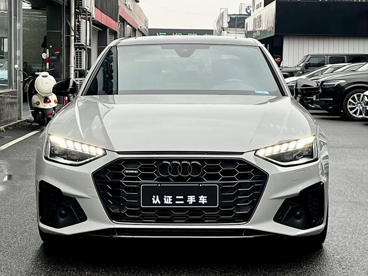 奧迪 奧迪A4L  2022款 45 TFSI quattro 臻選動(dòng)感型圖片