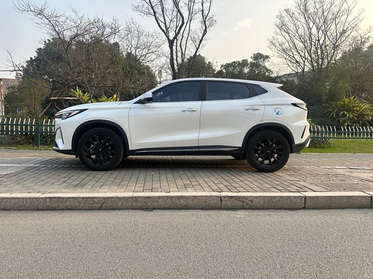 長(zhǎng)安歐尚 長(zhǎng)安歐尚X5 PLUS  2023款 改款 1.5T DCT領(lǐng)航型圖片