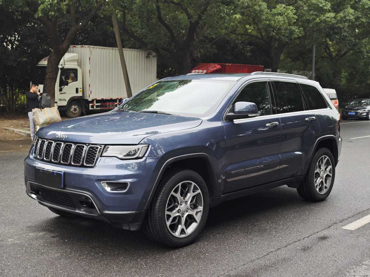 Jeep 大切諾基  2021款 3.0L 80周年紀(jì)念版圖片