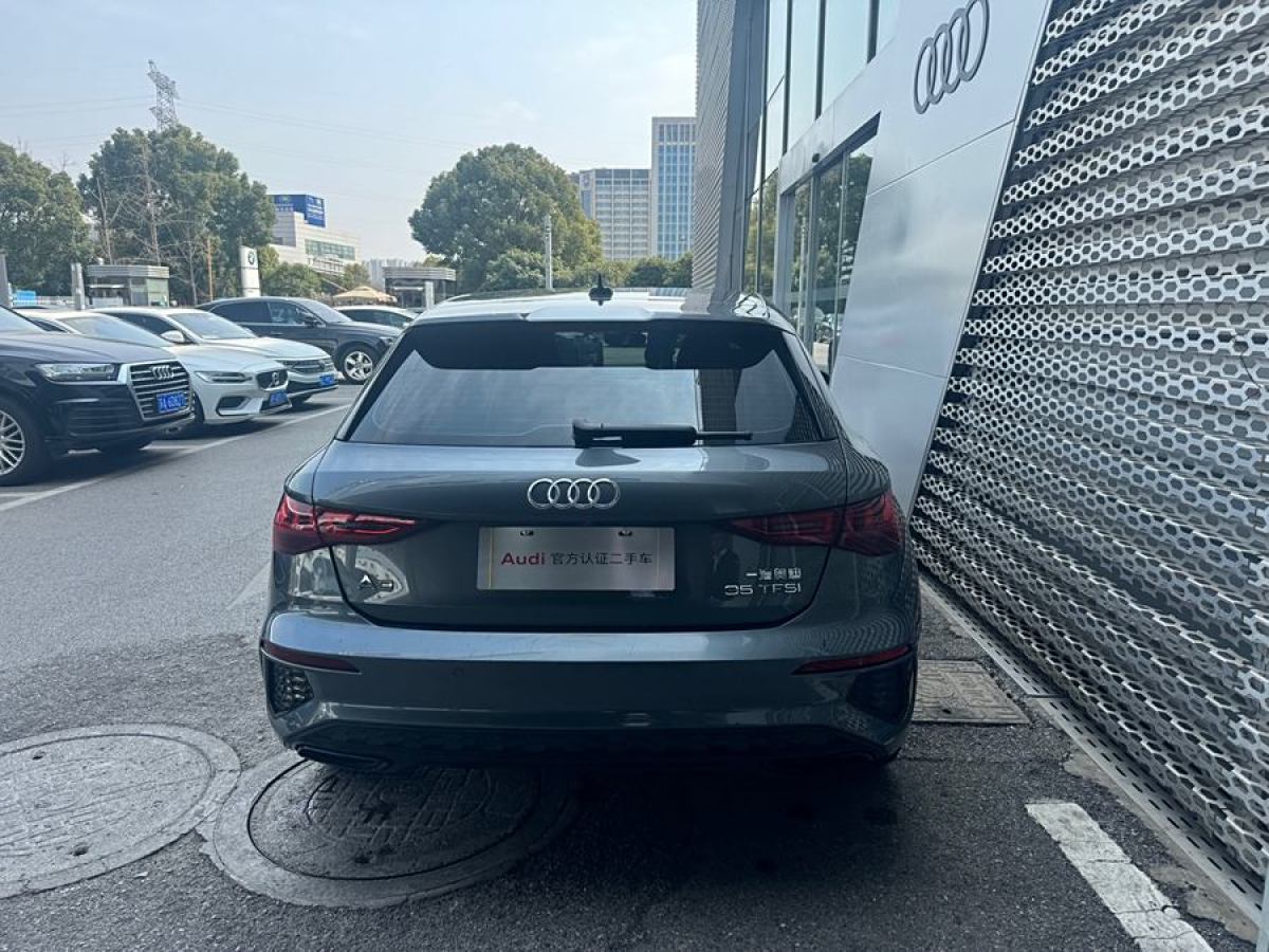 奧迪 奧迪A3  2023款 改款 Sportback 35 TFSI 時(shí)尚運(yùn)動(dòng)型圖片