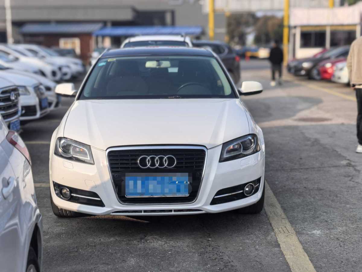 奧迪 奧迪A3  2012款 Sportback 1.8T 豪華型圖片