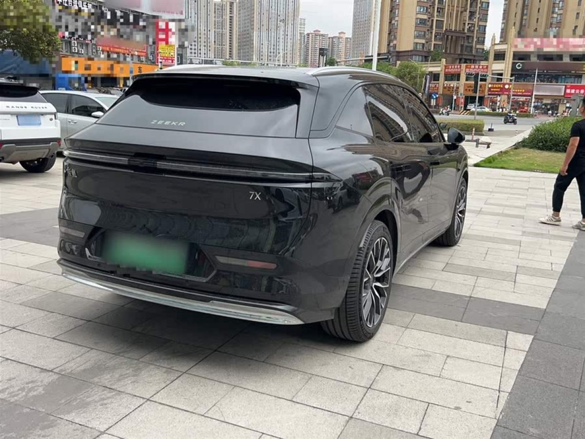 極氪 極氪7X  2025款 75kWh 后驅(qū)智駕版圖片