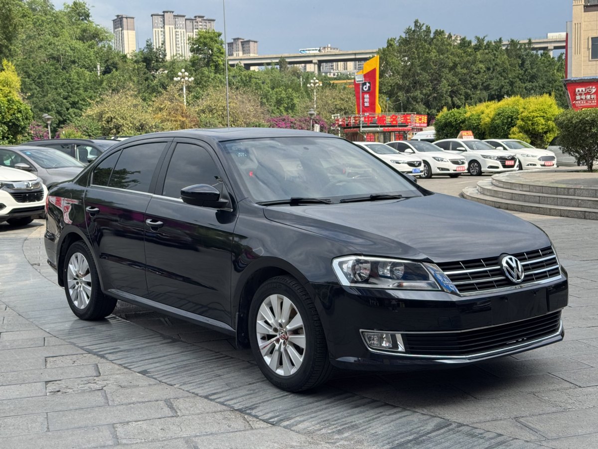 大眾 朗逸  2013款 改款經(jīng)典 1.6L 手動舒適版圖片