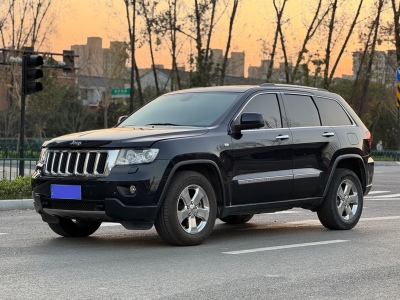 2011年11月 Jeep 大切諾基(進(jìn)口) 改款 3.6L 經(jīng)典版圖片