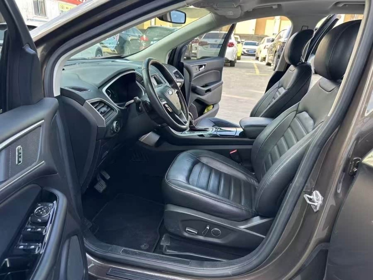 福特 銳界  2018款 EcoBoost 245 兩驅(qū)鉑銳型 7座 國(guó)VI圖片