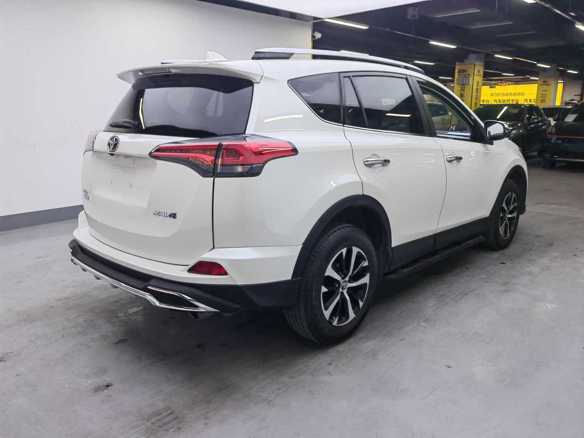 豐田 RAV4  2016款 榮放 2.0L CVT兩驅(qū)舒適版圖片