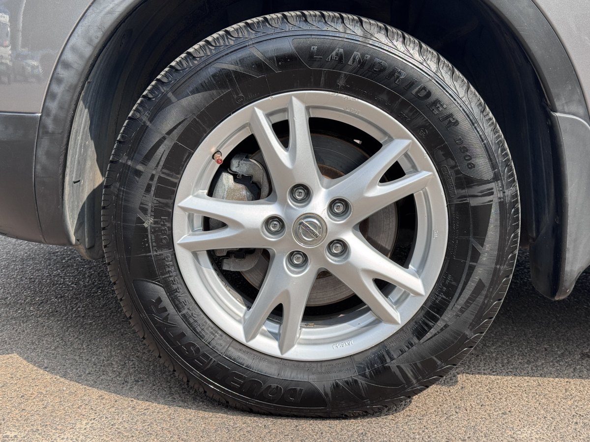 日產 逍客  2012款 2.0XL 火 6MT 2WD圖片