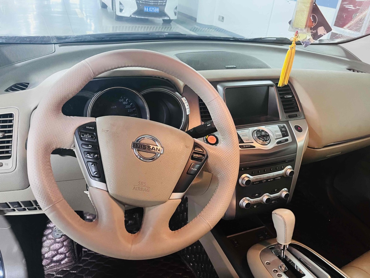 日產(chǎn) 樓蘭  2013款 3.5L CVT 榮耀版圖片