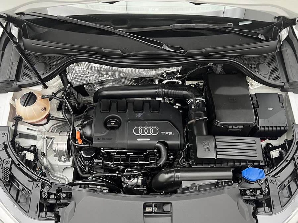 奧迪 奧迪Q3  2015款 35 TFSI quattro 技術(shù)型圖片