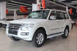 帕杰羅 三菱 2022款 帕杰羅V93 3.0L GLS 真皮(中東)