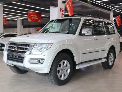 三菱 帕杰羅(進(jìn)口) 2022款 帕杰羅V93 3.0L GLS 真皮(中東)圖片