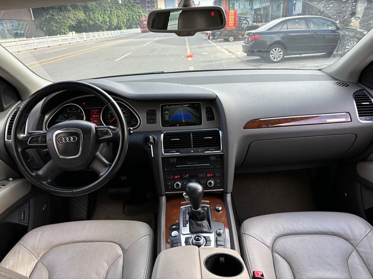 奧迪 奧迪Q7  2011款 3.0 TFSI 技術型(200kW)圖片