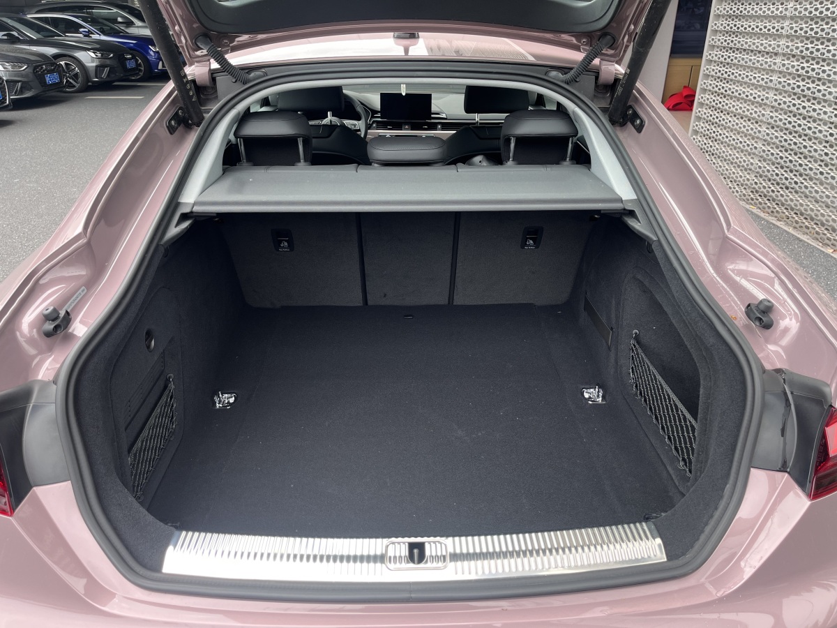 奧迪 奧迪A5  2024款 Sportback 40 TFSI 時(shí)尚動(dòng)感型圖片