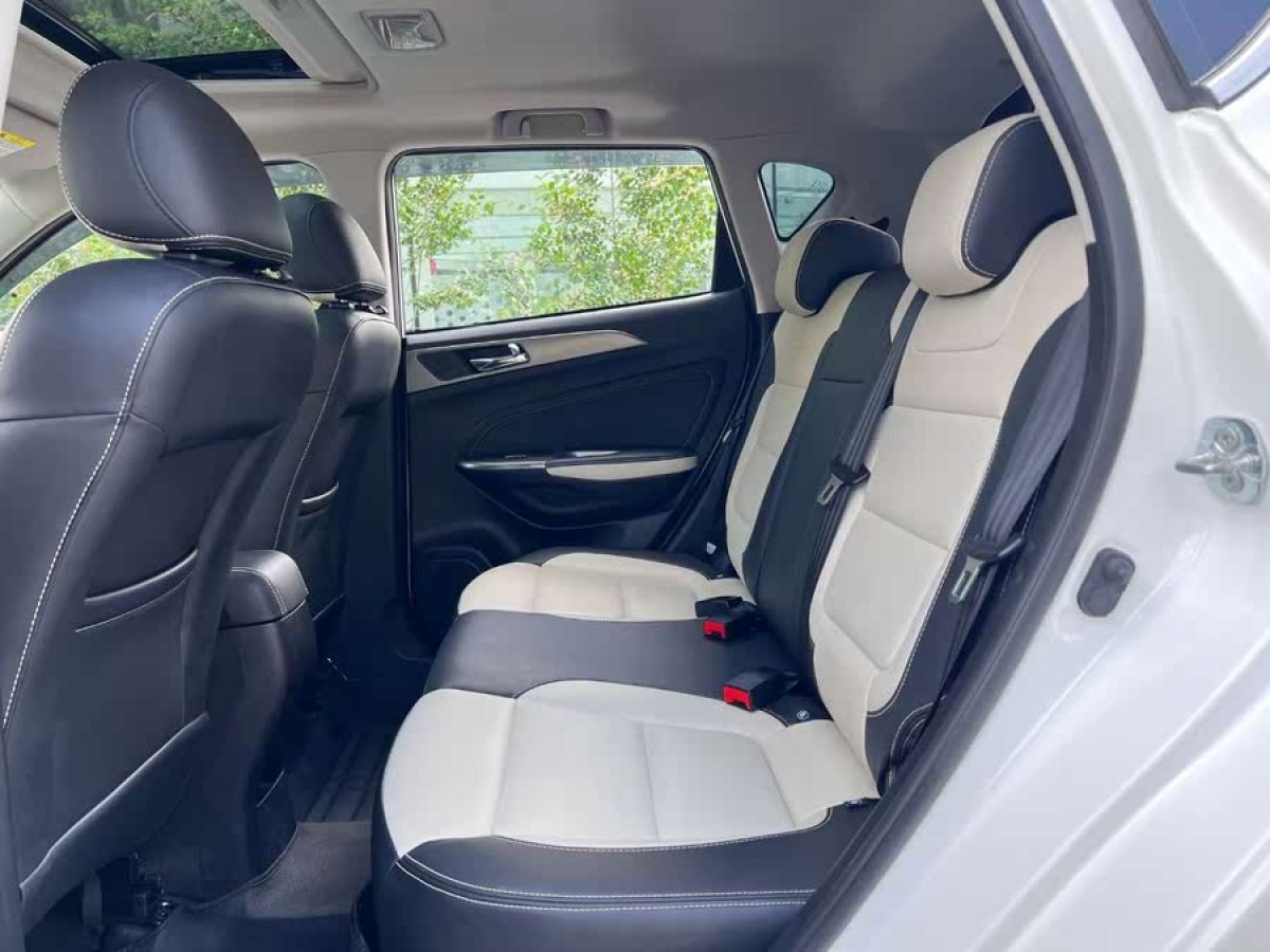 長安 CS35  2017款 1.6L 自動豪華型圖片