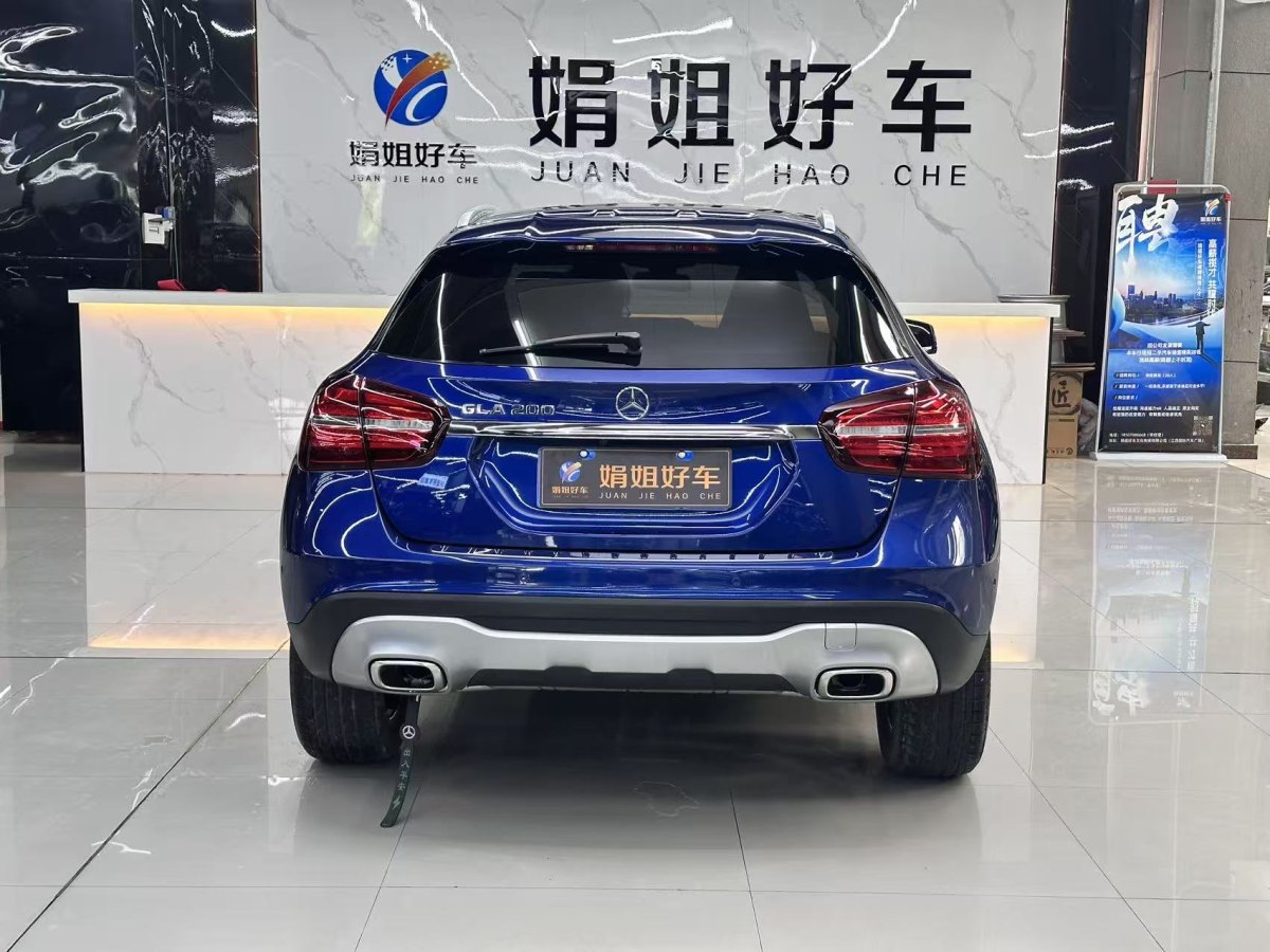 奔馳 奔馳GLA  2018款 GLA 200 動感型圖片