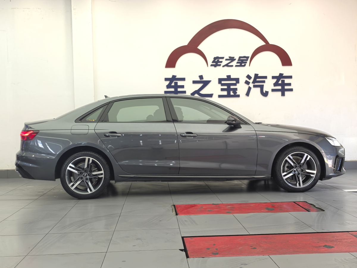 奥迪 奥迪A4L  2022款 40 TFSI 豪华动感型图片