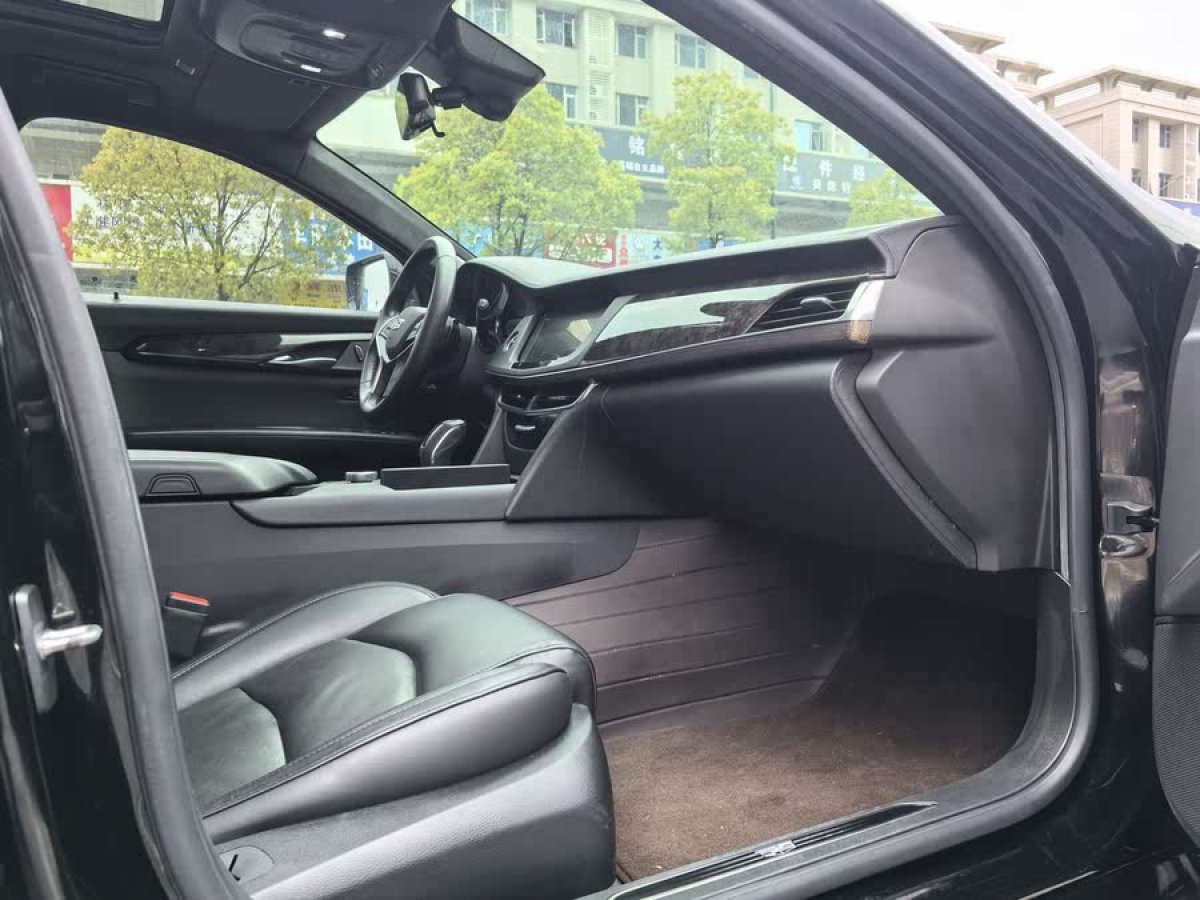 凱迪拉克 CT6  2019款 28T 豪華型圖片