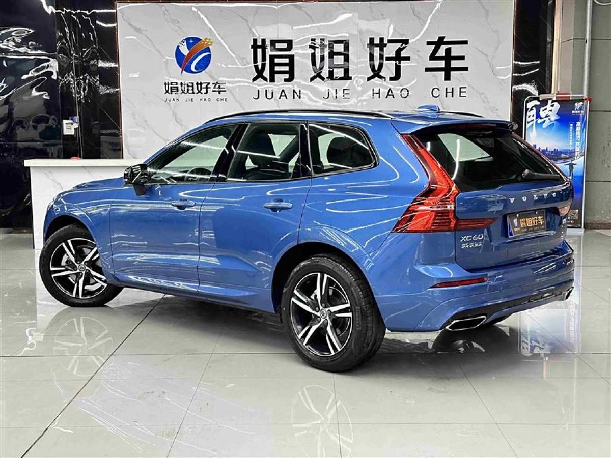 沃爾沃 XC60  2020款 T5 四驅(qū)智遠(yuǎn)運(yùn)動(dòng)版圖片