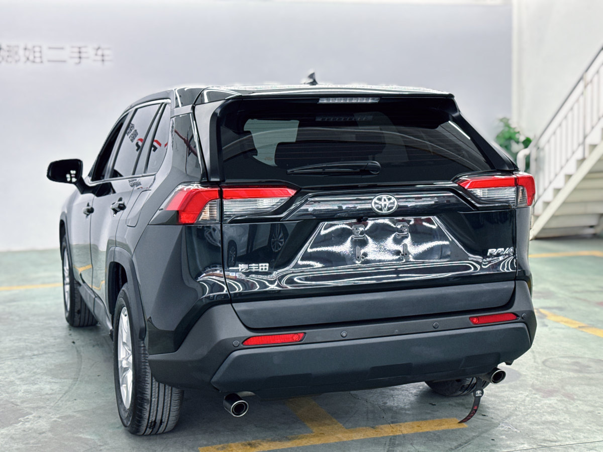 豐田 RAV4  2018款 榮放 2.0L CVT兩驅都市版圖片