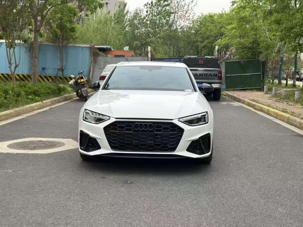 奧迪 奧迪A4L  2020款 40 TFSI 豪華動(dòng)感型圖片