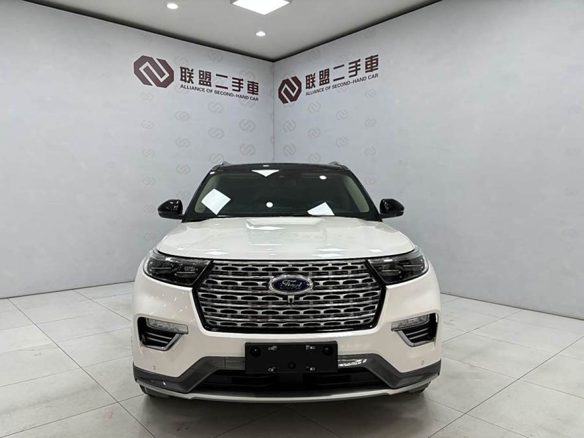 福特 探險(xiǎn)者  2023款 EcoBoost 285 四驅(qū)鈦金版 6座圖片