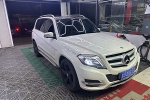 奔馳GLK級(jí) 奔馳 GLK 300 4MATIC 動(dòng)感天窗型