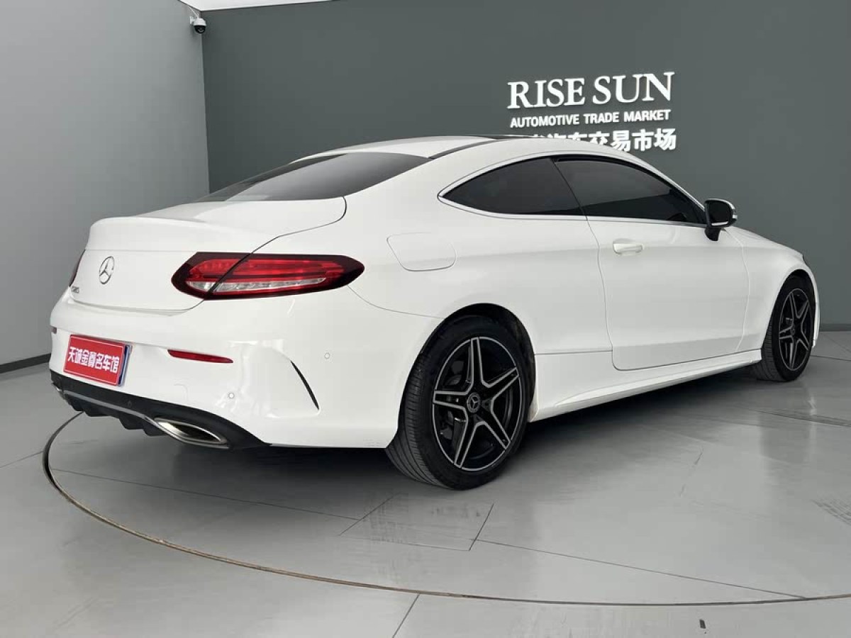 奔馳 奔馳C級(jí)  2020款 C 260 轎跑車圖片
