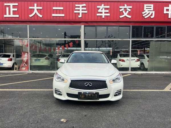 英菲尼迪 Q50L  2016款 2.0T 舒适版